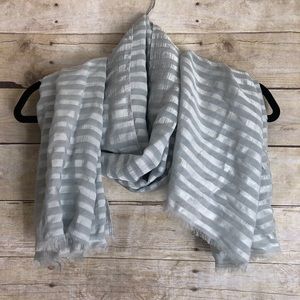 NWOT Banana Republic Scarf/Shawl